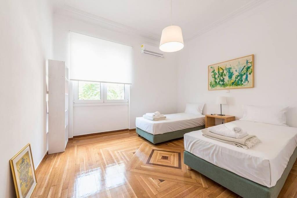 Apartamento Casa Pamisou near Attiki metro station Atenas Exterior foto